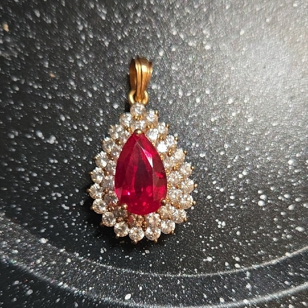 Large Solid 18k Gold Teardrop Ruby And Diamond Pe… - image 1